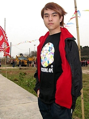 Cute Japanese guy gets naked on the beach