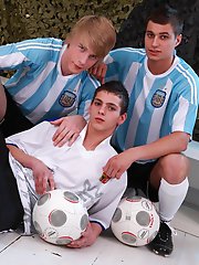 Sportladz: Cute twink gets his ass-hole stretched & pumped to the max!